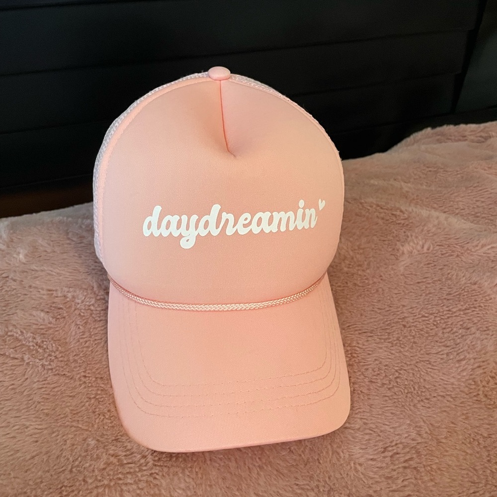 daydreamin Altar’d State hat